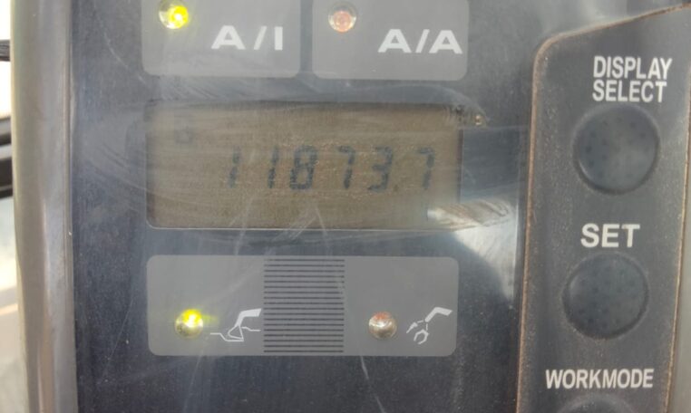 2006 Hitachi ZX160W, photo 9