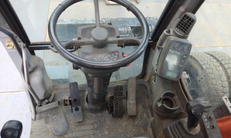 2006 Hitachi ZX160W, photo 13